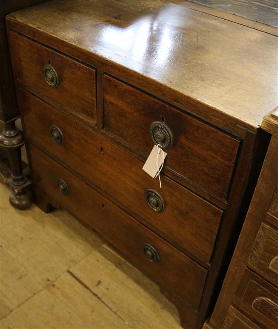 Small Regency mahogany chest of drawers